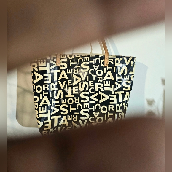 Victoria's Secret monogram Tote Bag From the Supermodel Essentials collection - Picture 6 of 12